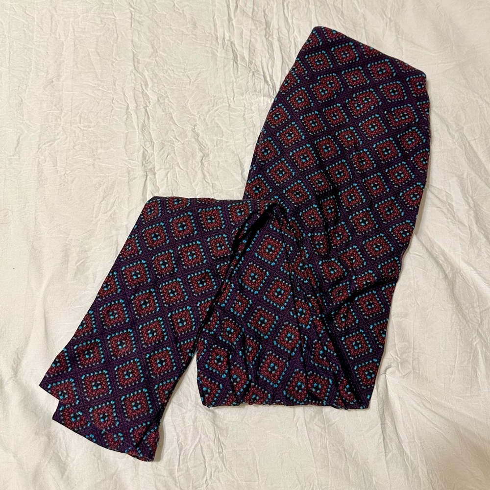 Lularoe Geometric Deep Purple leggings